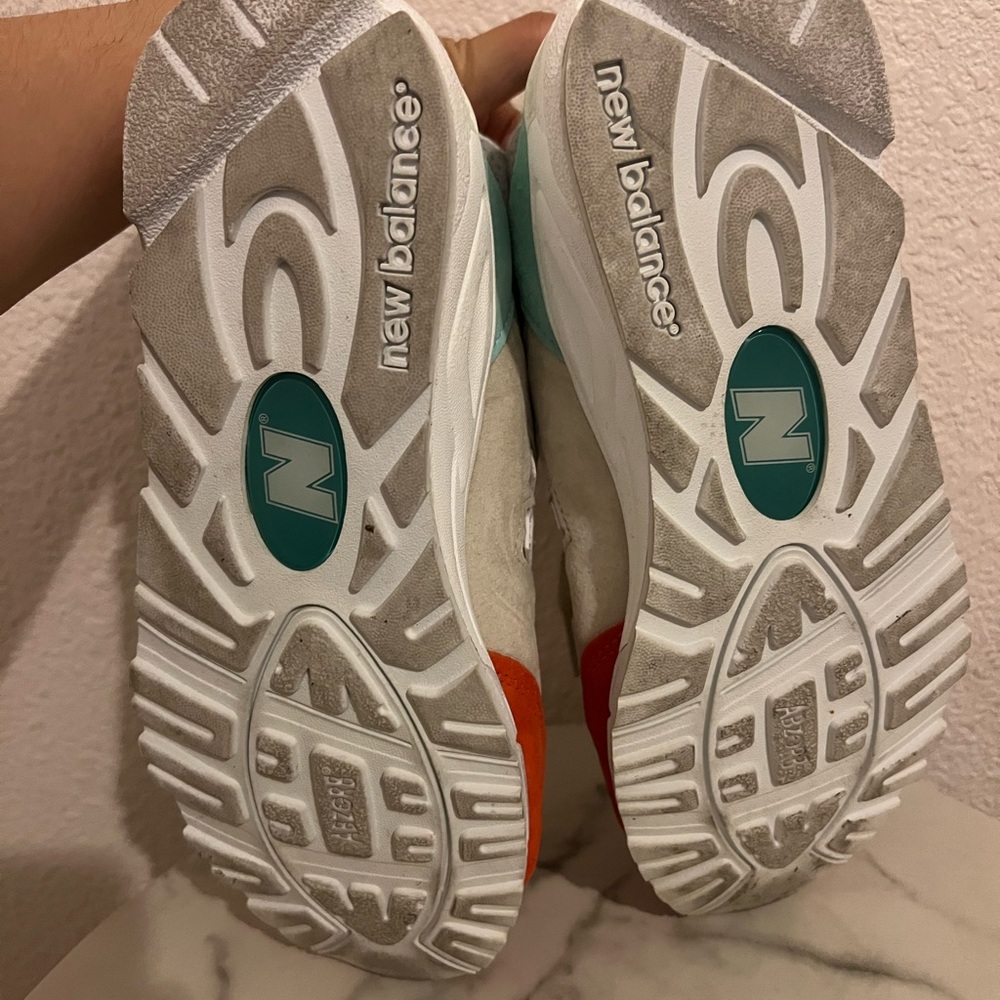 New Balance 990v2 Kith Cyclades - Picture 8 of 9